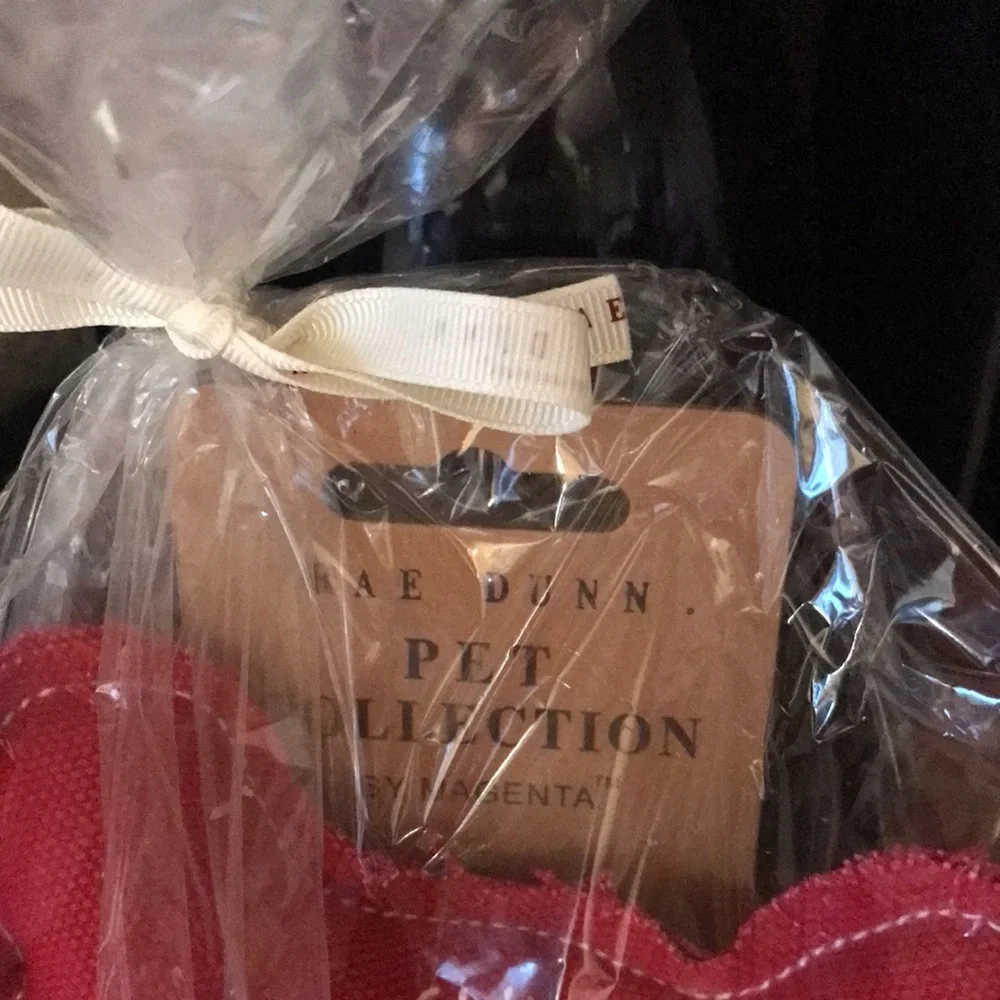 Rae Dunn Deck the Paws 🐾 Pet Collection Gift Set. NWOT